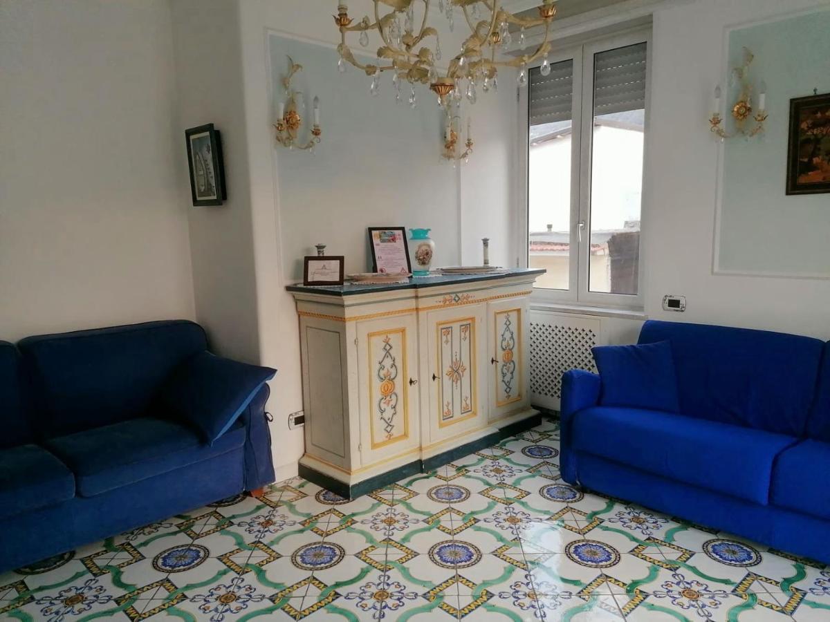 La Casa Di Rosa Apartment Соренто Екстериор снимка