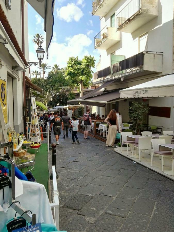La Casa Di Rosa Apartment Соренто Екстериор снимка